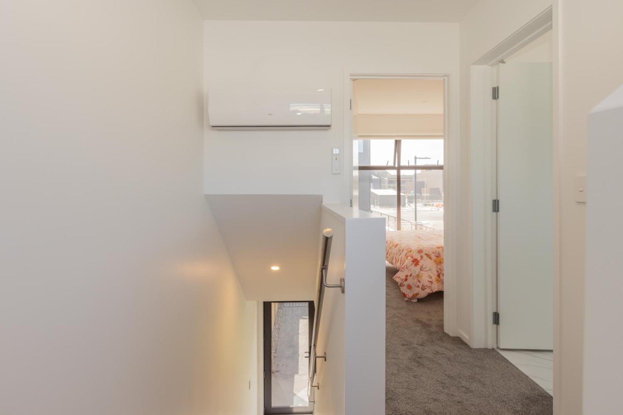 Luxury 2 Bedroom Townhouse By Hagley Park In Cbd Christchurch Eksteriør billede