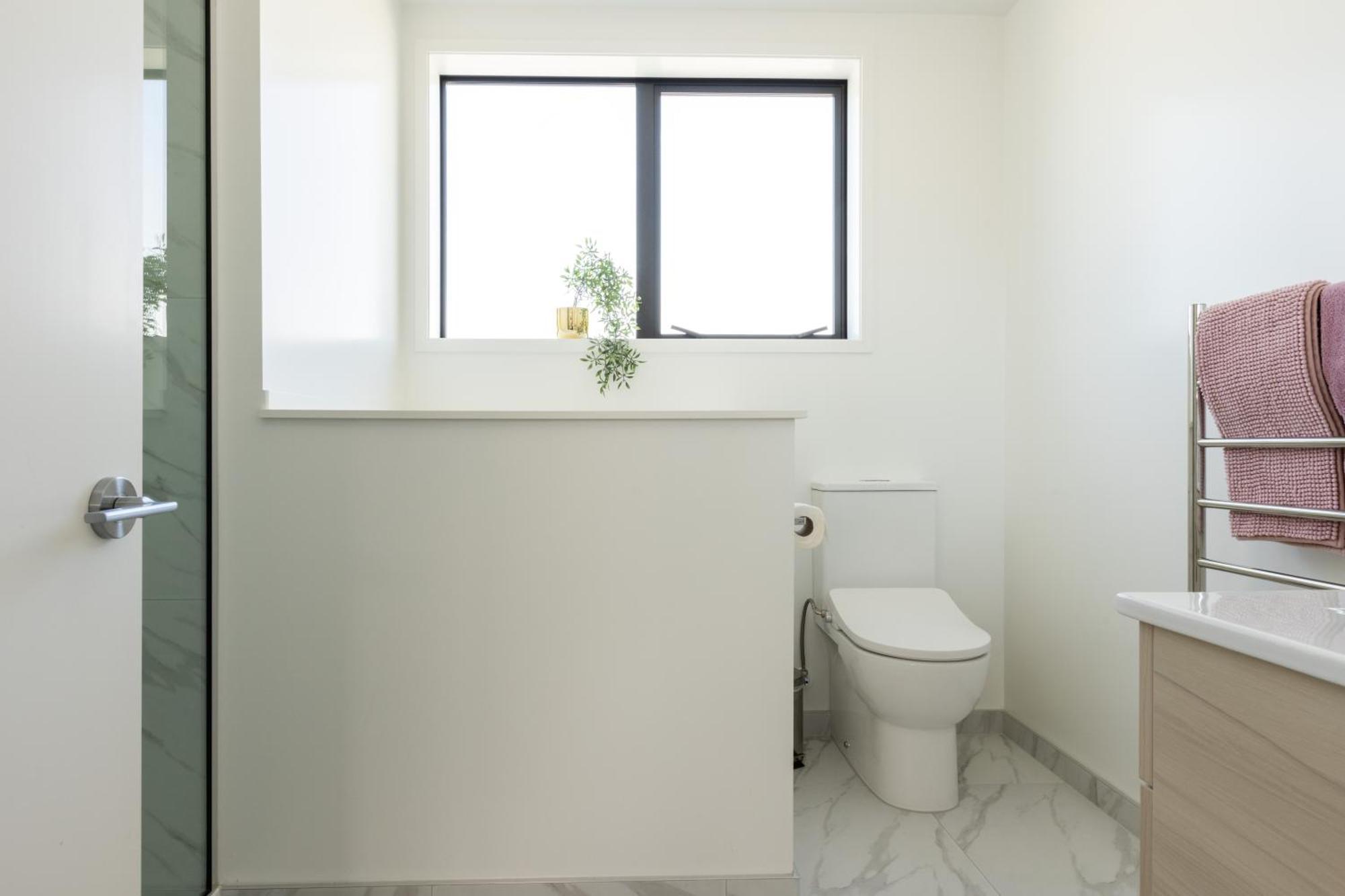 Luxury 2 Bedroom Townhouse By Hagley Park In Cbd Christchurch Eksteriør billede