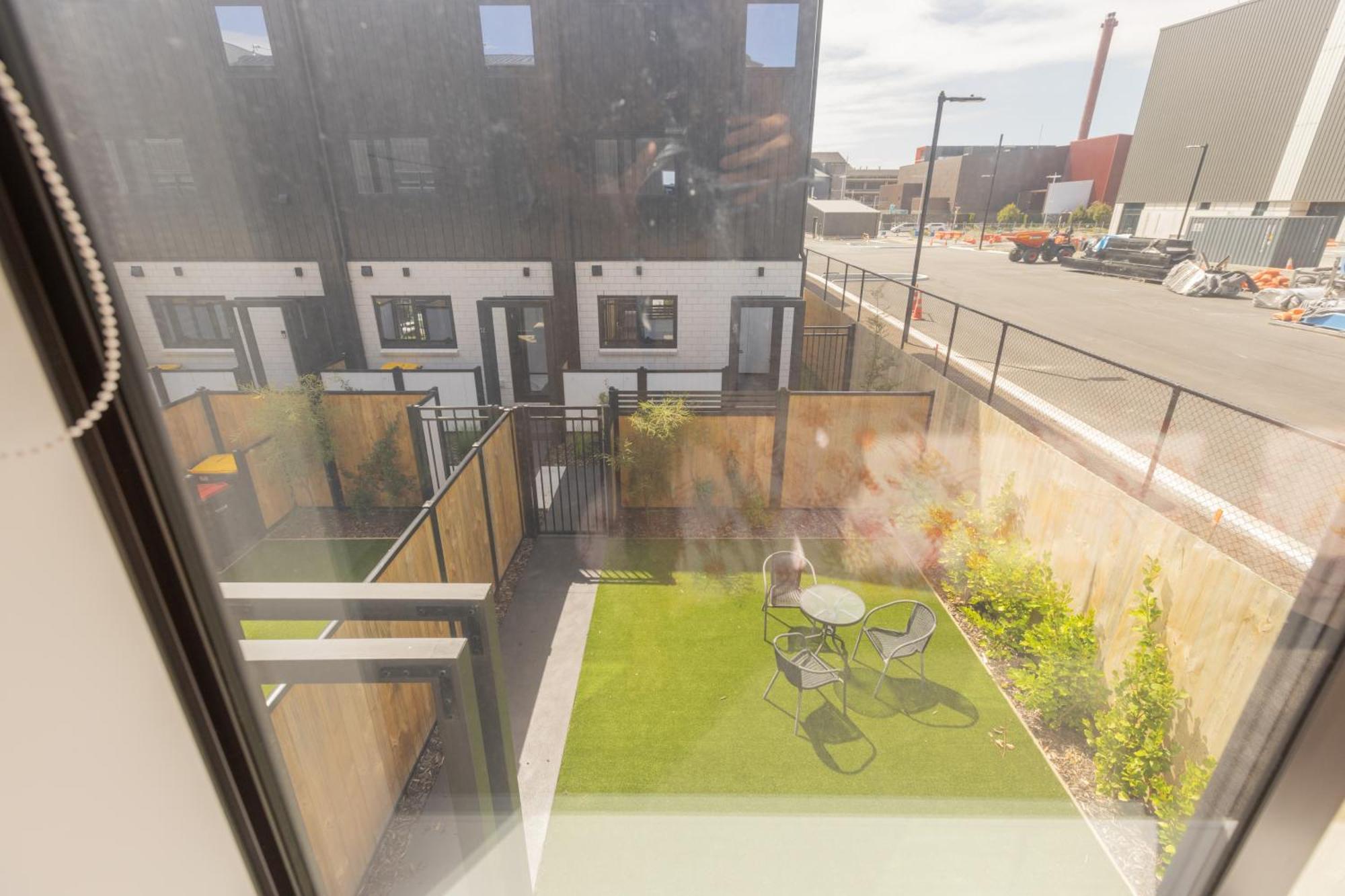 Luxury 2 Bedroom Townhouse By Hagley Park In Cbd Christchurch Eksteriør billede