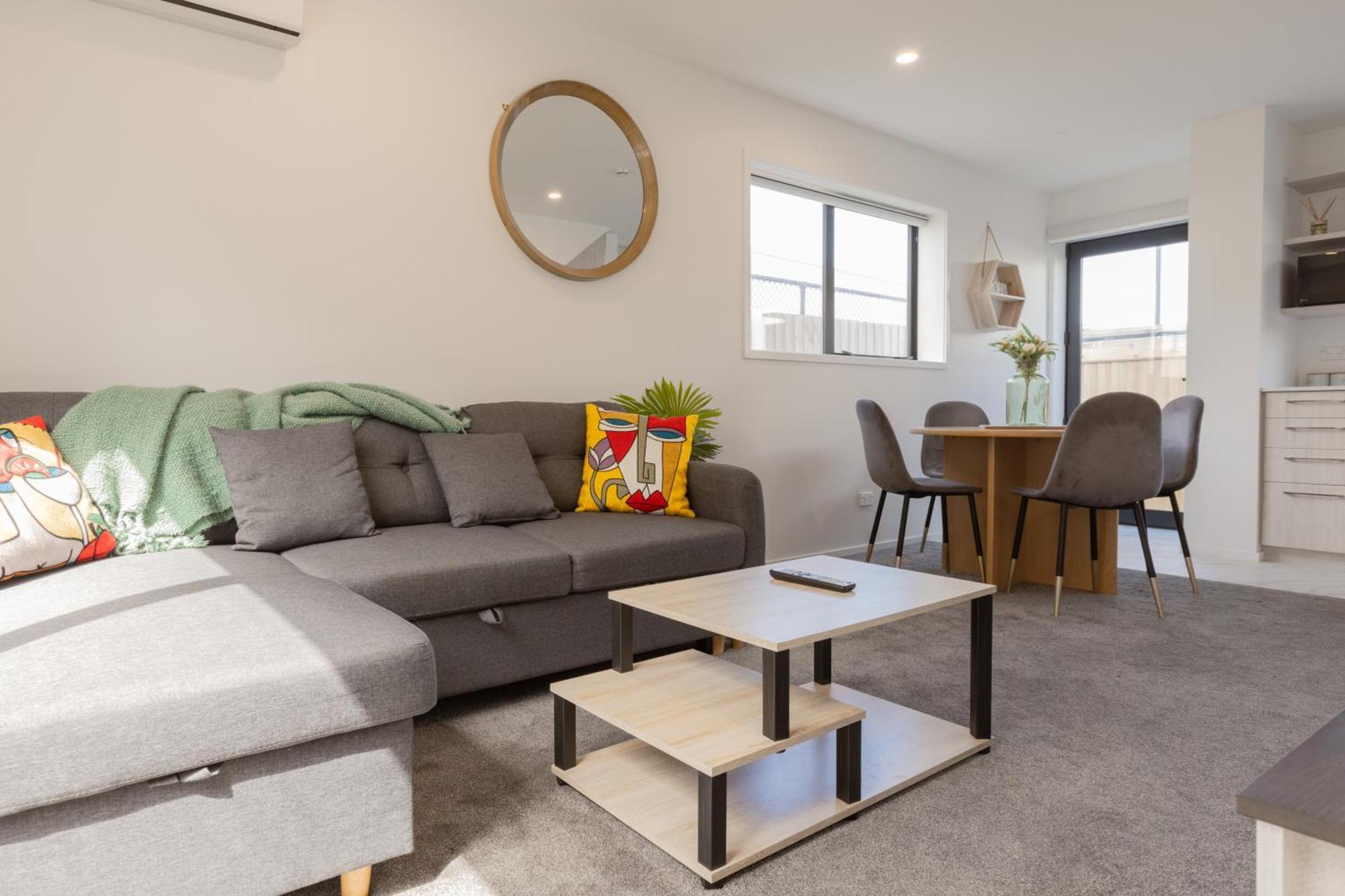 Luxury 2 Bedroom Townhouse By Hagley Park In Cbd Christchurch Eksteriør billede