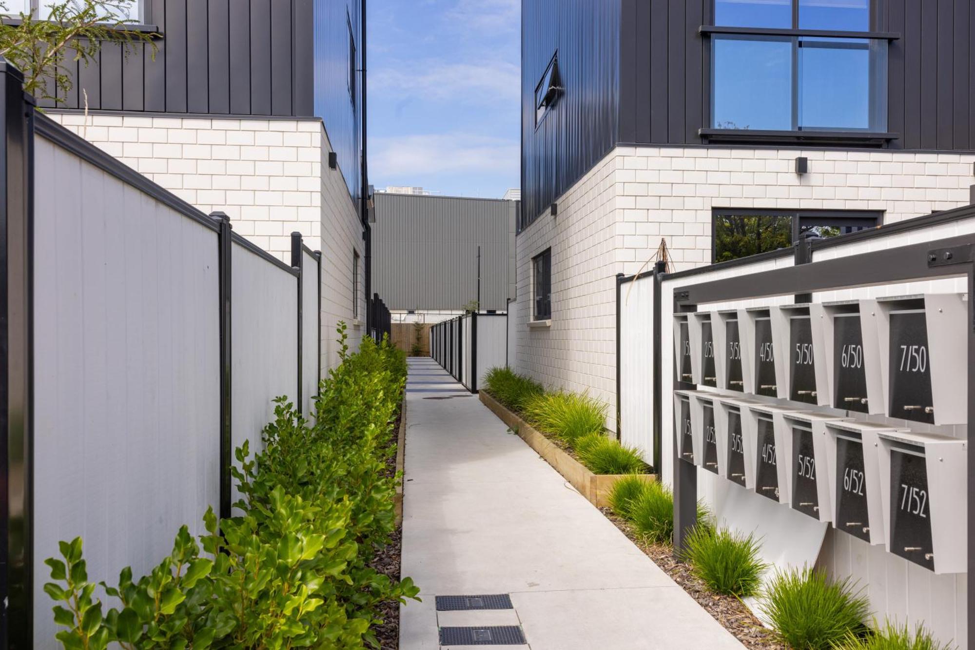 Luxury 2 Bedroom Townhouse By Hagley Park In Cbd Christchurch Eksteriør billede